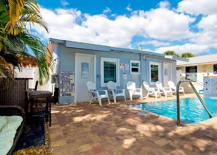 Great After Milton -Pool & Waterfall! Beach! Im