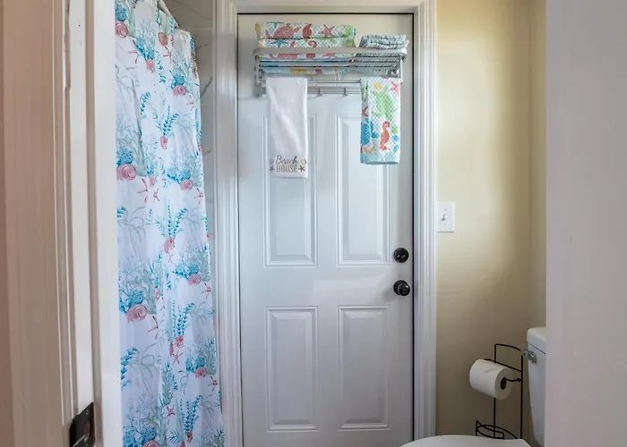 Englewood, Manasota Keys - 2 Bedroom Luxury Villa, Pool, Game Room, 6 Min To Beaches Next To Canal